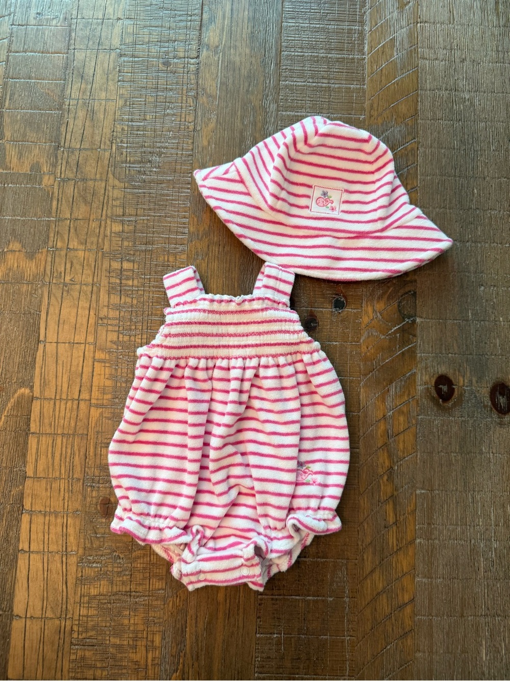 Kissy Kissy Baby Girl Whale Fuchsia Terry Bubble Romper Hat Set 0-3M PIMA Cotton